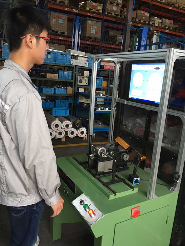 美的洗衣機(jī)電機(jī)轉(zhuǎn)子專用動(dòng)平衡機(jī)案例！
